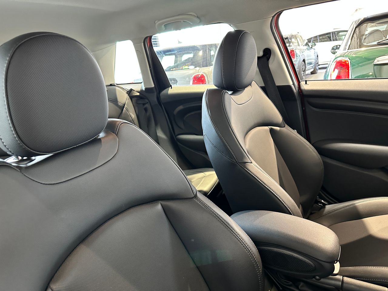 F55 MINI Cooper 5-Door Hatch LCI
