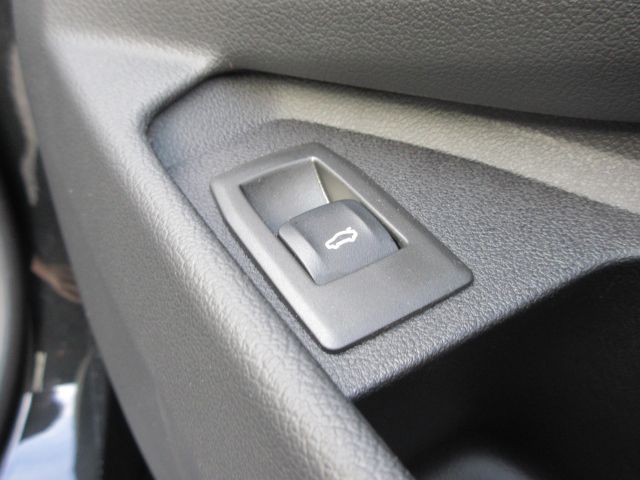 320d xDrive Berline RHD