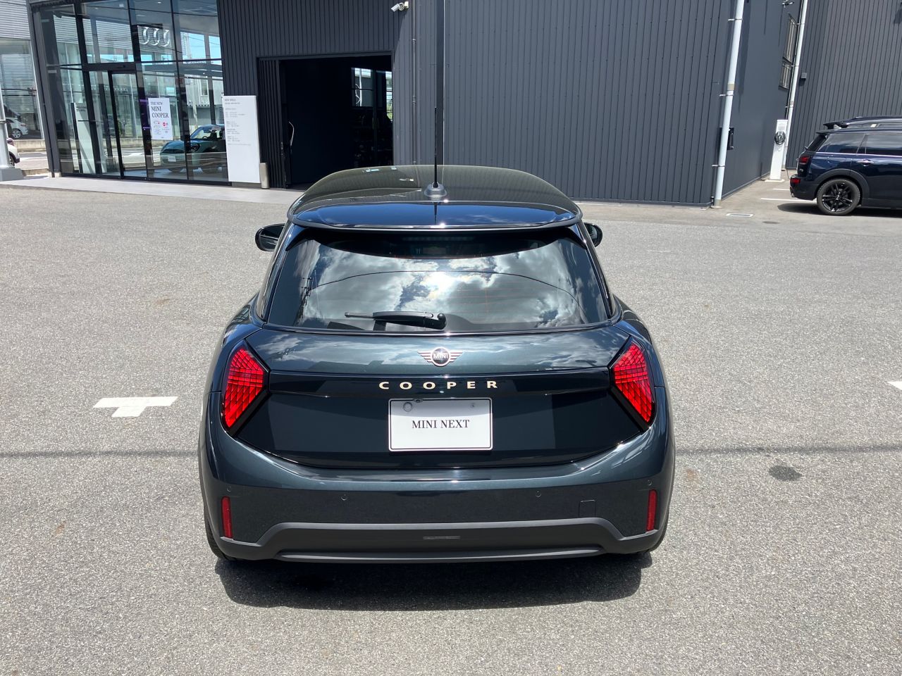 F66 MINI Cooper C 3Dr