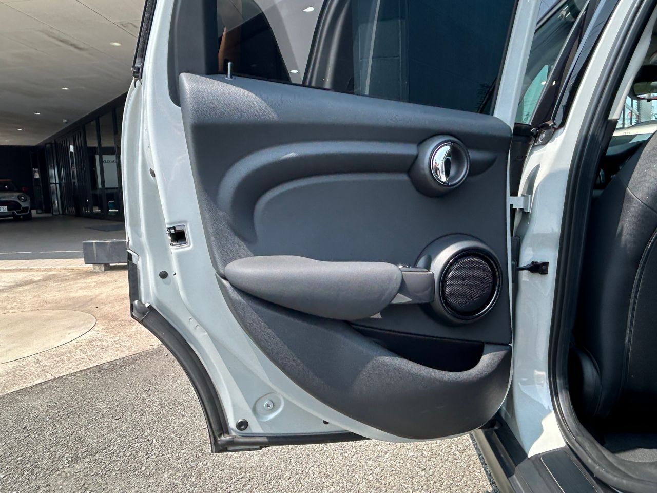 MINI F55 Cooper D 5dr Hatch LCI
