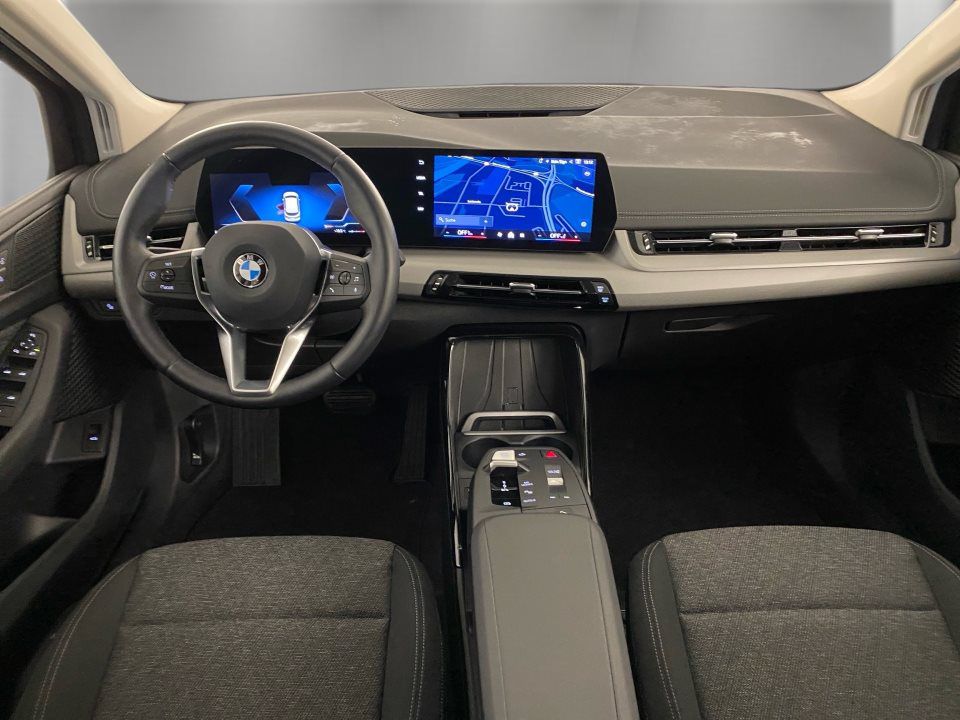 BMW 216