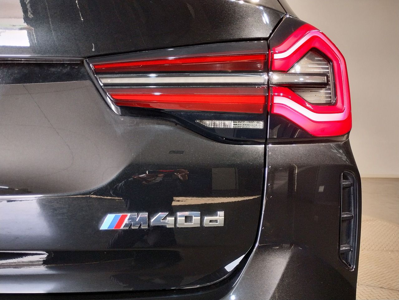 G01 X3 M40d RHD LCI ZA