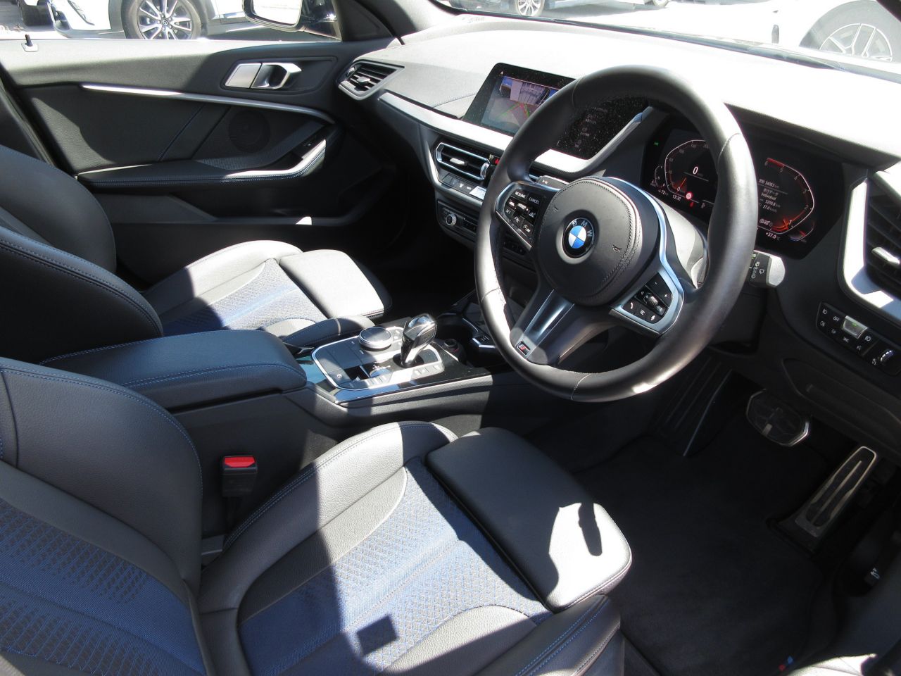 F40 118d Sports Hatch 5-door B47 2.0d