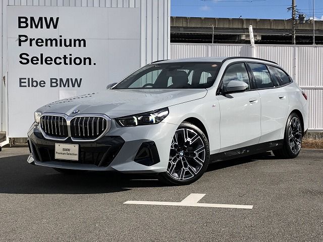 BMW 523d xDrive ツーリング M-Sport
