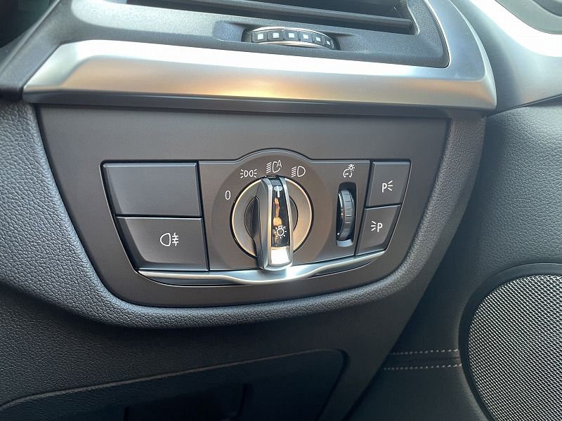 G01 X3 M40i RHD LCI ZA