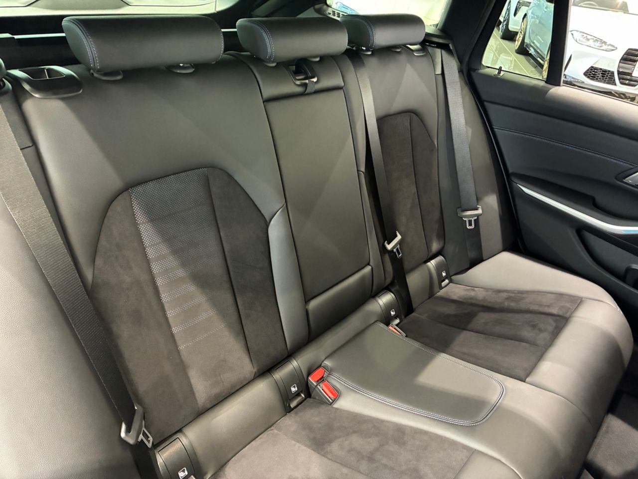 G21 320i Touring LCI RHD