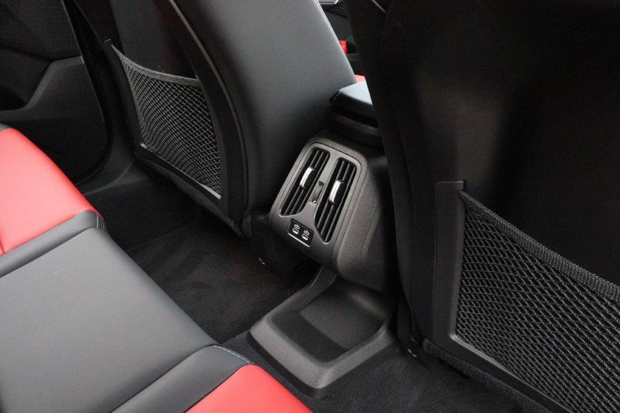 X2 M35i xDrive RHD
