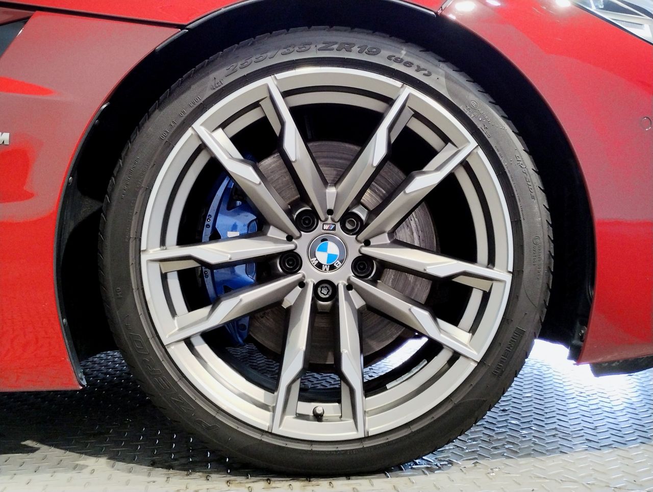 G29 Z4 M40i RHD