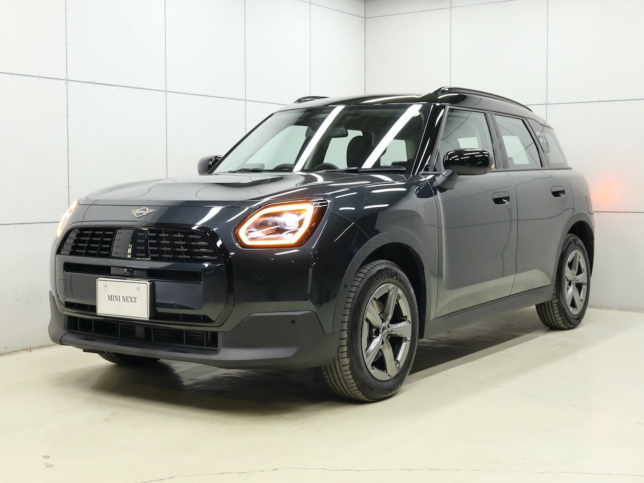 THE NEW MINI COUNTRYMAN C