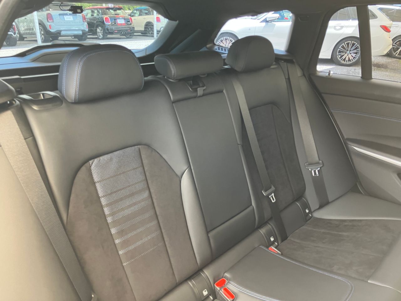 G21 318i Touring