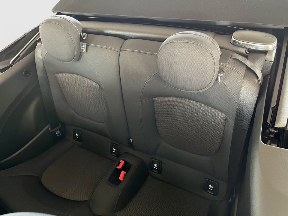 MINI Cooper Cabrio