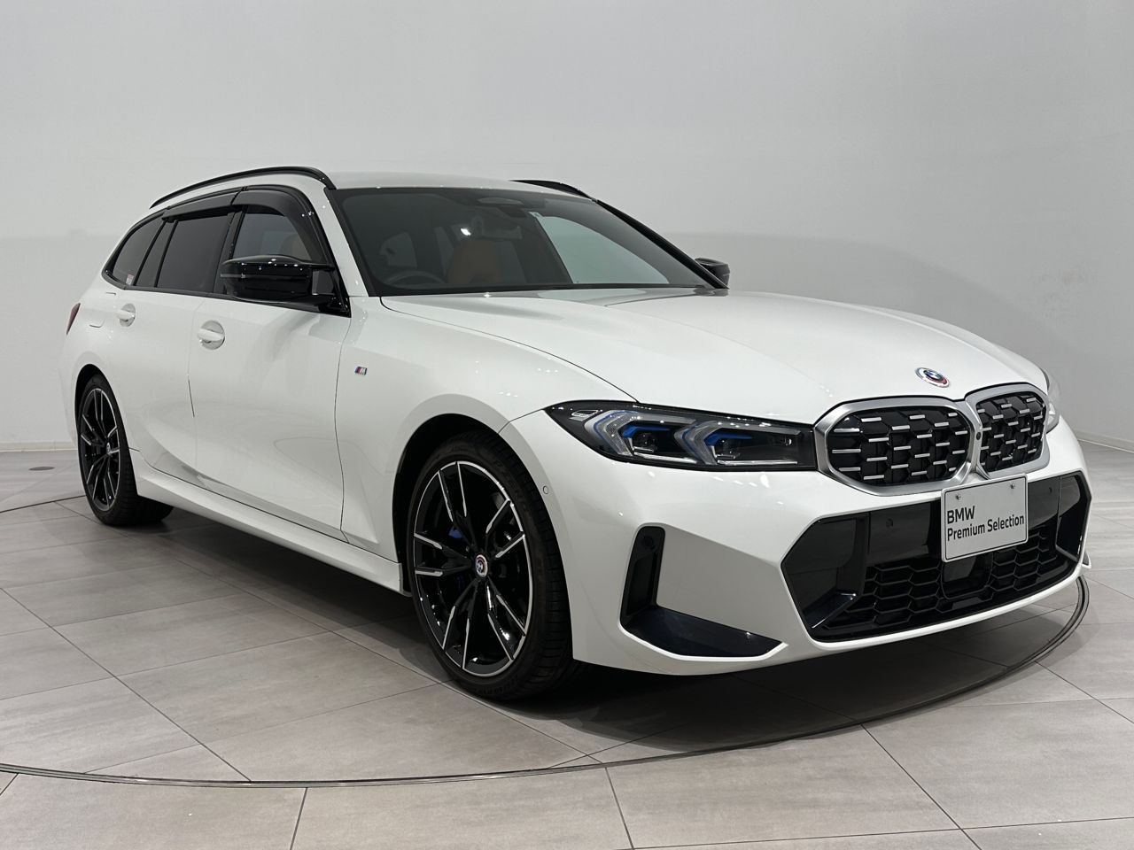 G21 M340i xDrive Touring LCI RHD