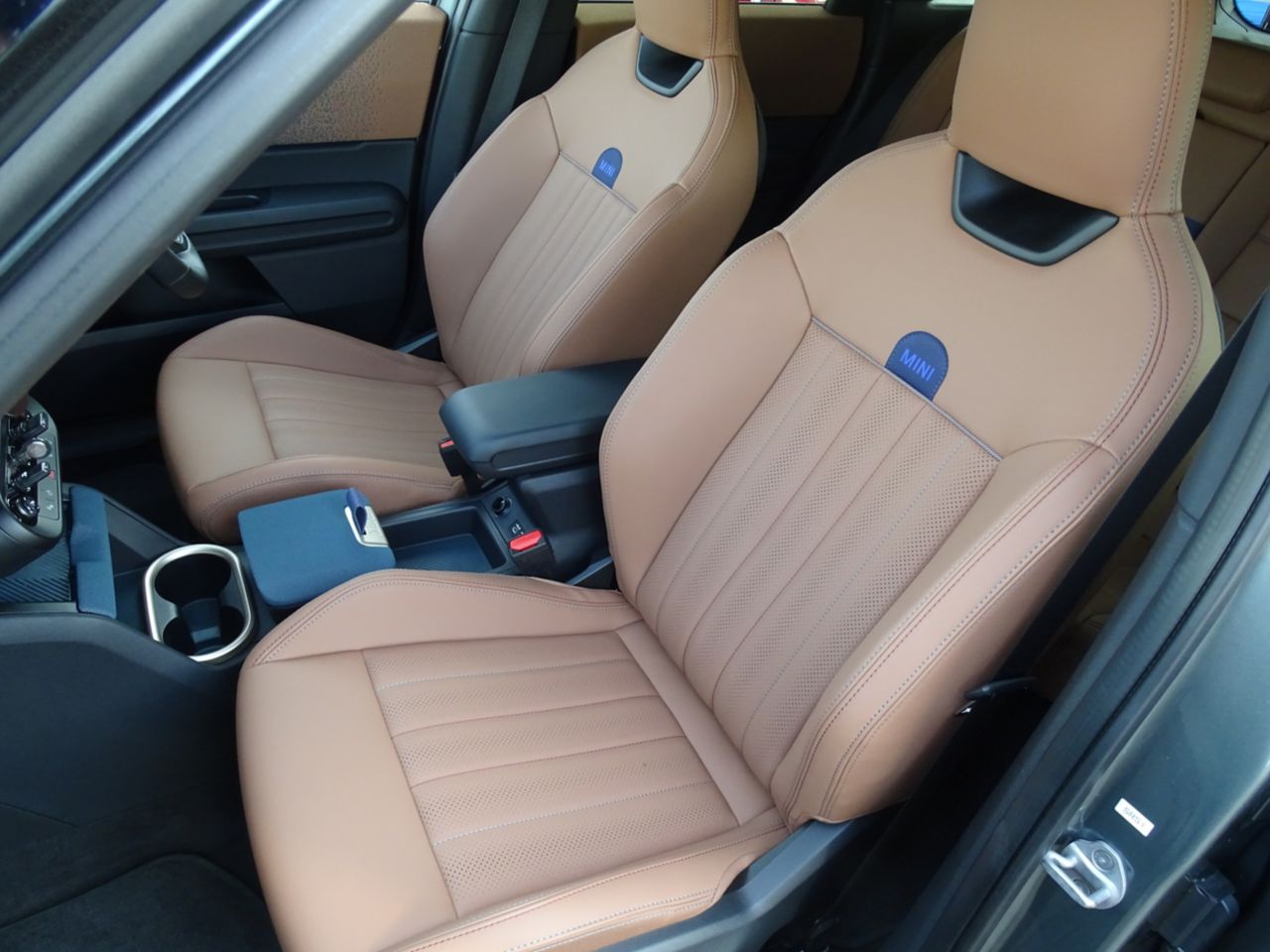 U25 MINI Countryman SE ALL4