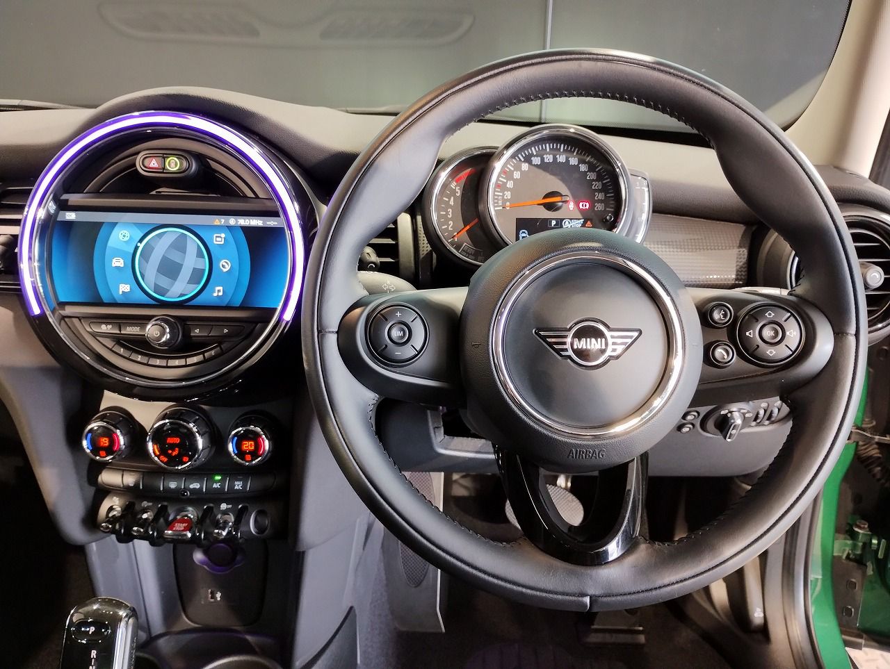 MINI F55 Cooper D 5dr Hatch LCI