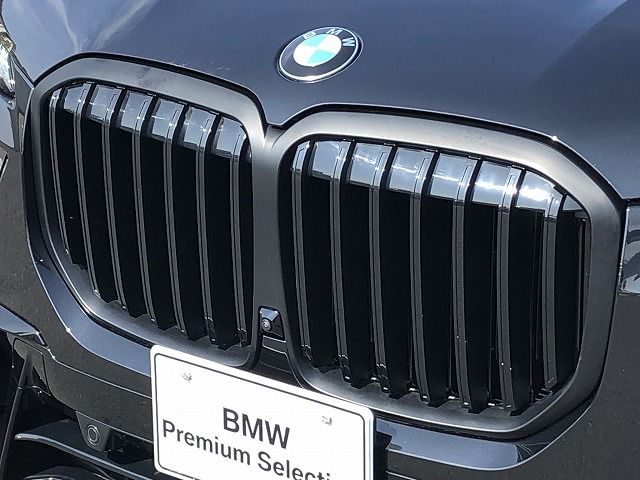 X7 xDrive40d RHD US
