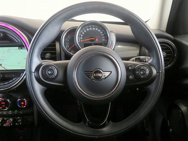 F55 COOPER D (AT)