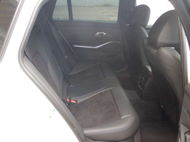 G21 320d xDrive Touring RHD