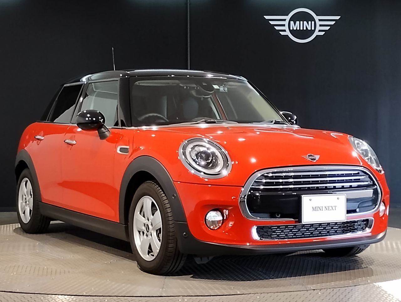 F55 COOPER D (AT)
