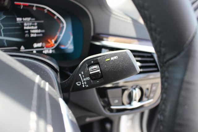 520i Sedan RHD
