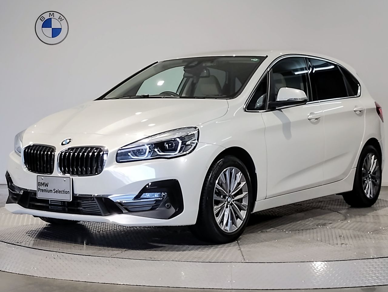 218d Active Tourer Luxury