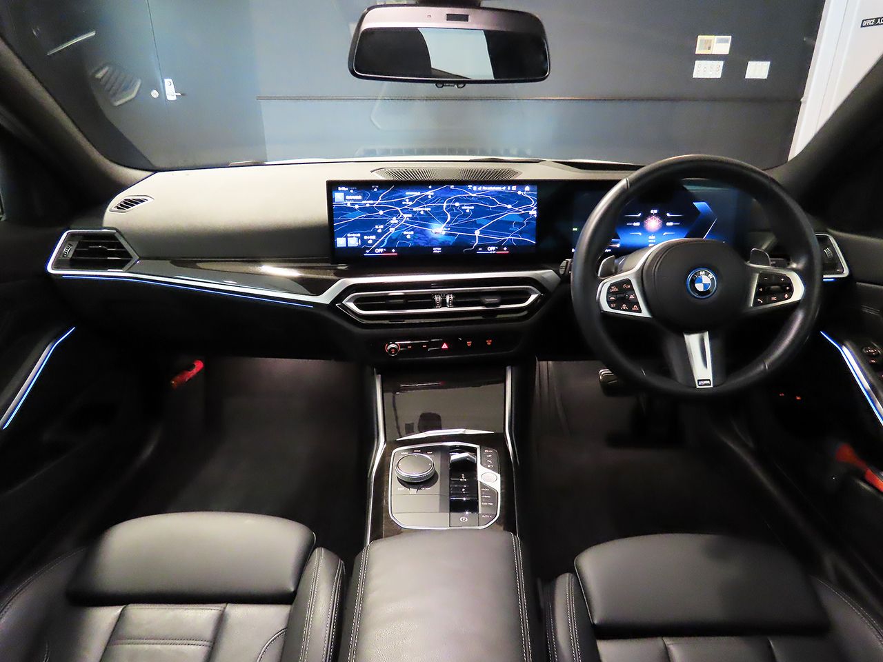 G20 330e Saloon LCI RHD MX