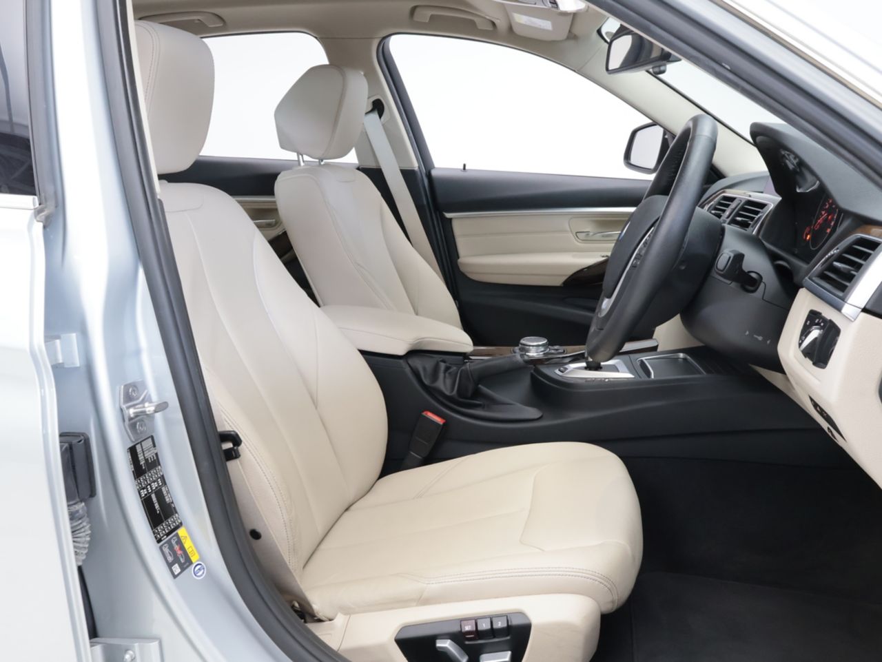 330E IPERFORMANCE SEDAN RHD