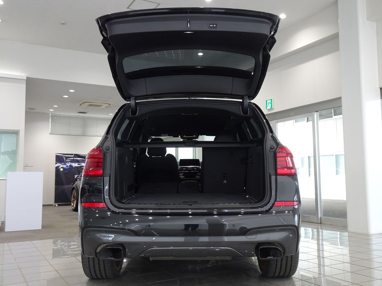 X3 M40d RHD ZA