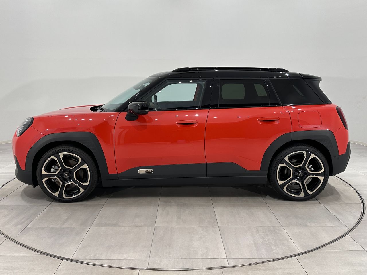 J05 MINI Aceman SE