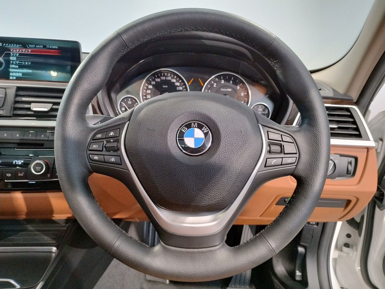 320I TOURING RHD