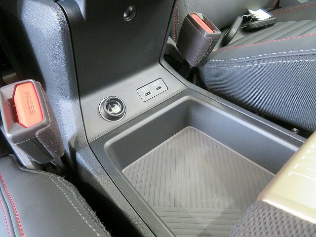 U25 MINI John Cooper Works Countryman ALL4
