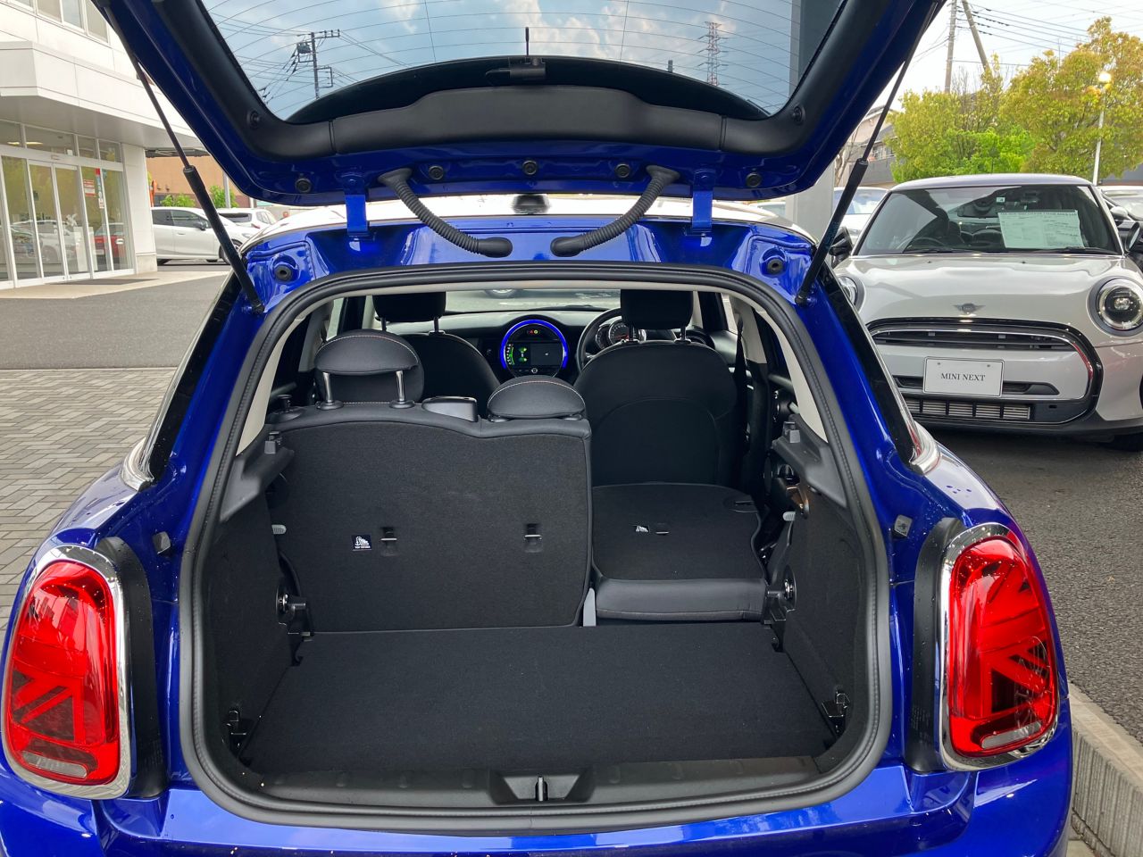 F55 MINI Cooper 5-Door Hatch LCI