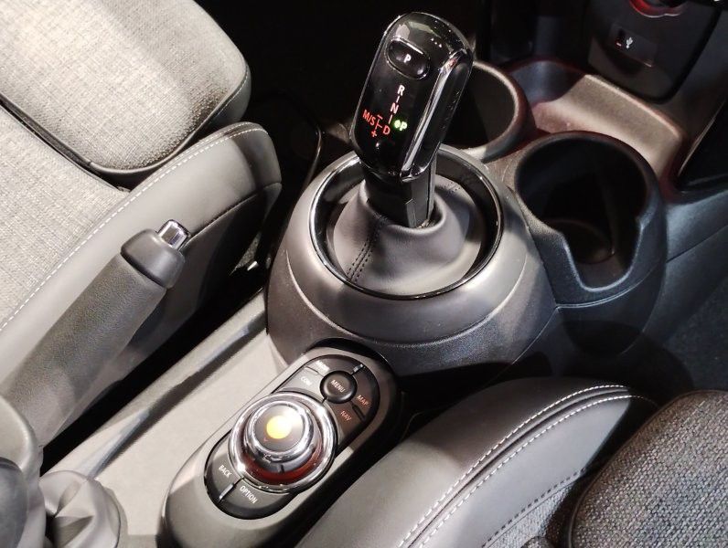 F55 MINI Cooper 5-Door Hatch LCI