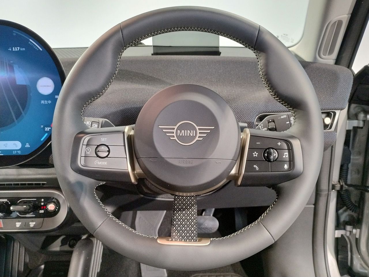 J01 MINI Cooper E