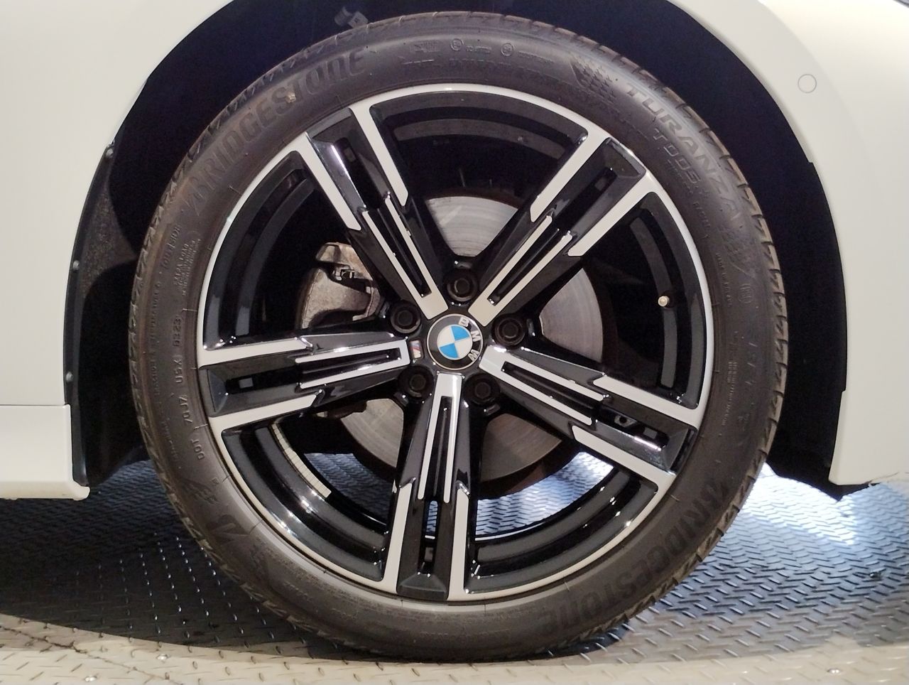 320d xDrive Berline RHD