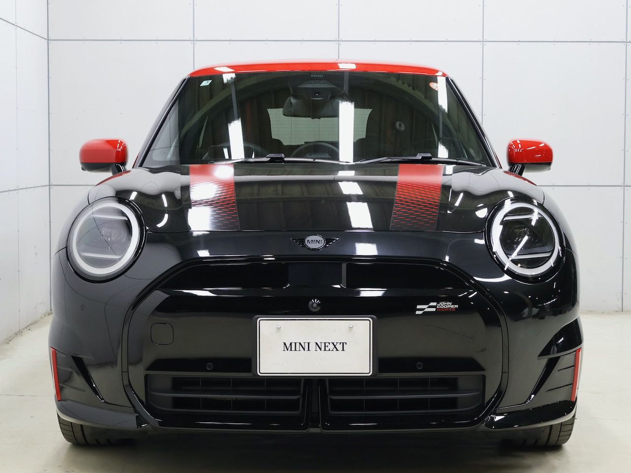 J01 MINI John Cooper Works Electric