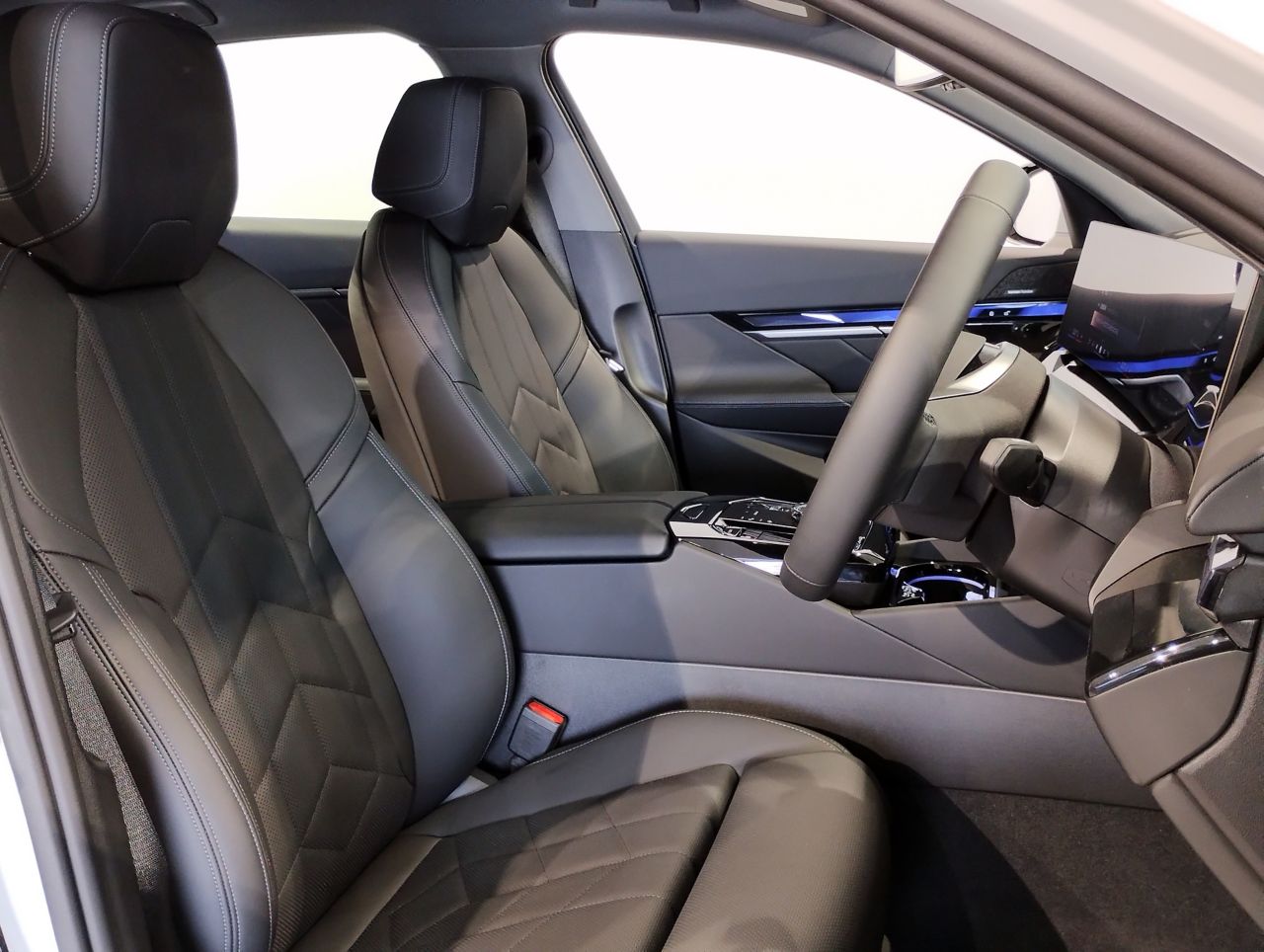 BMW i5 eDrive40 Sedan RHD