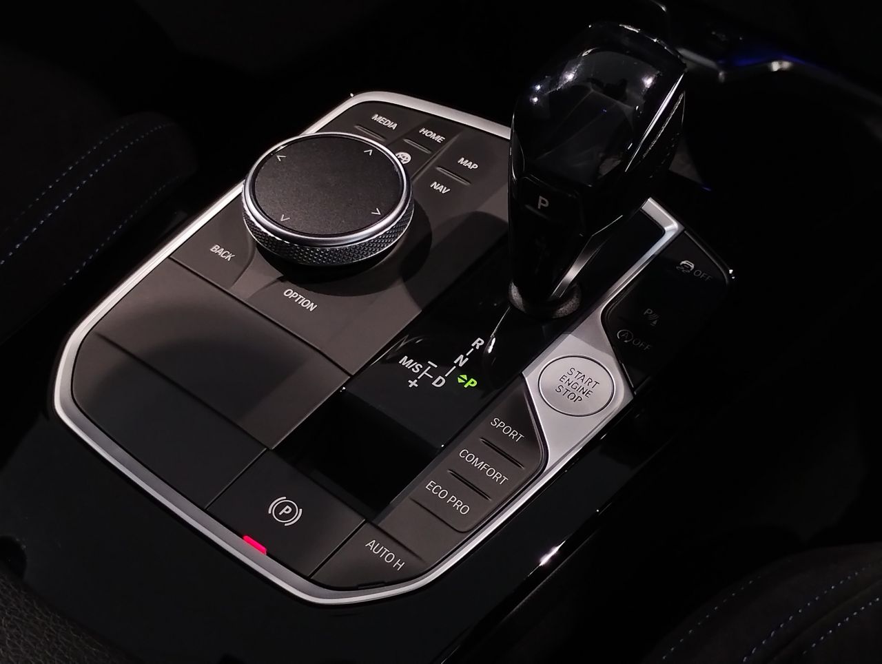 F4* **35i xDrive **** ***** B48 2.0i