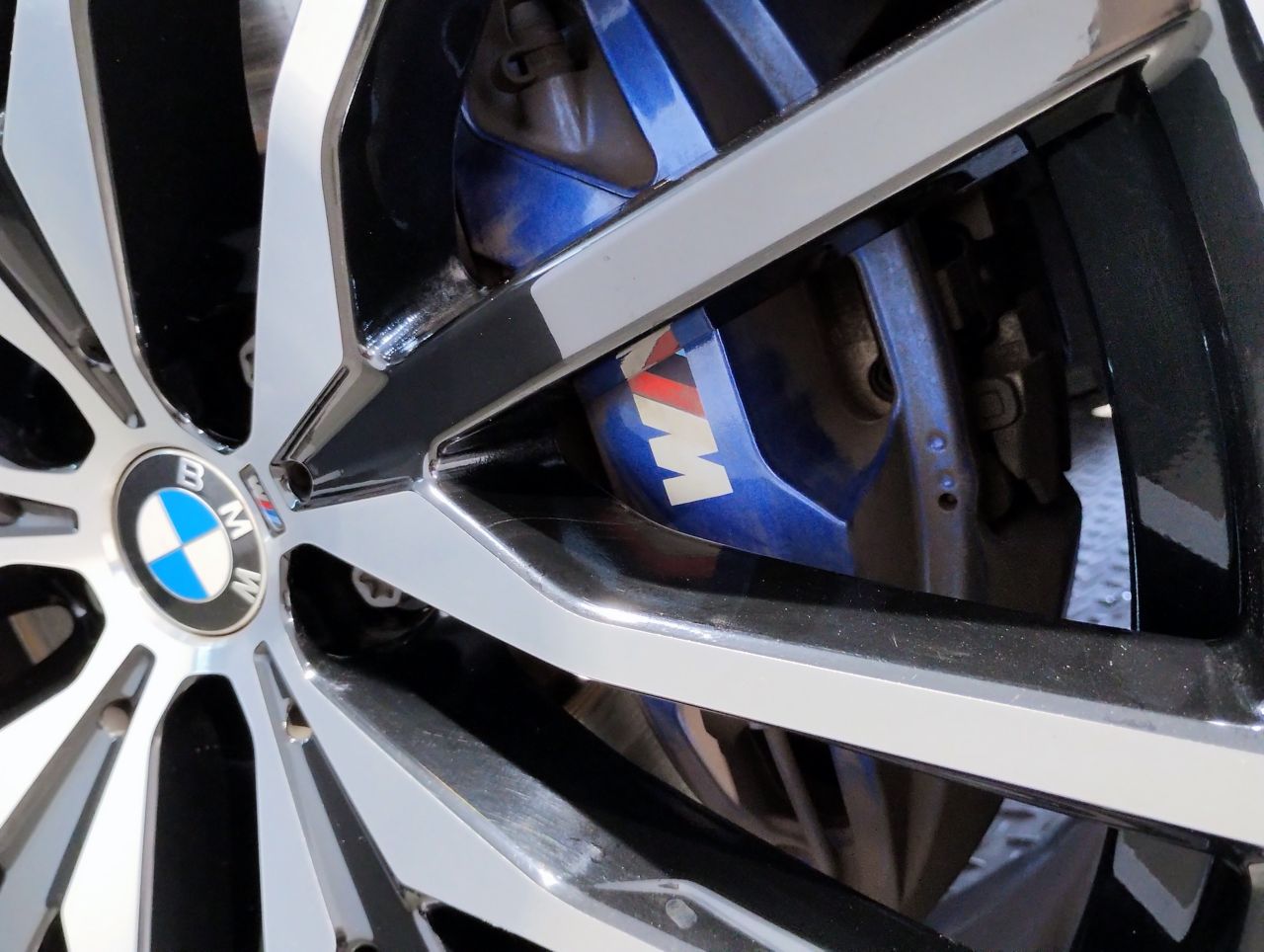 X* xDrive30d RHD