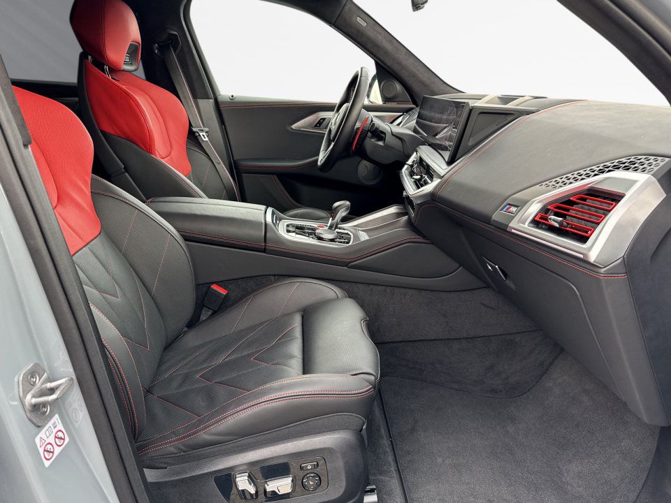 BMW XM