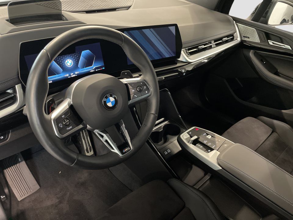 BMW 218
