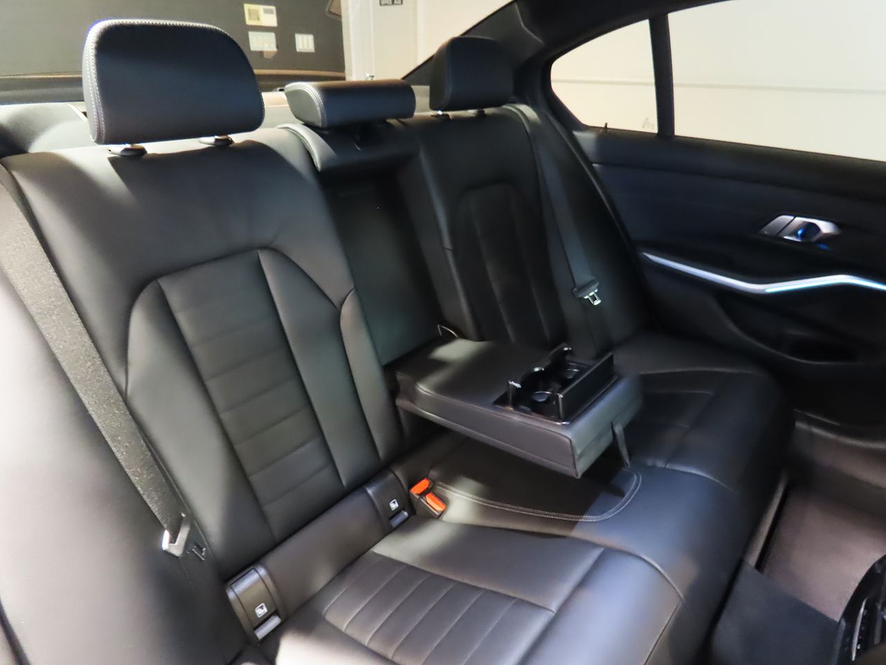 G20 330e Saloon LCI RHD MX