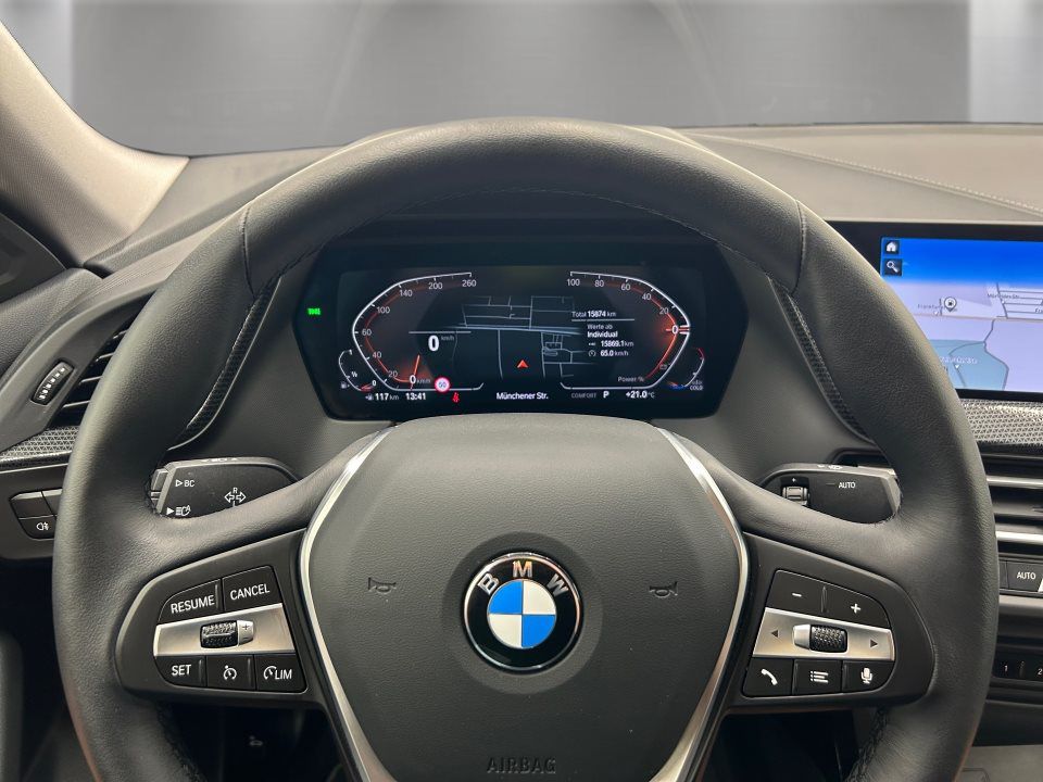 BMW 218