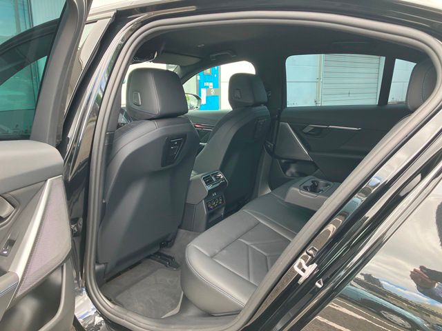 520i Sedan RHD