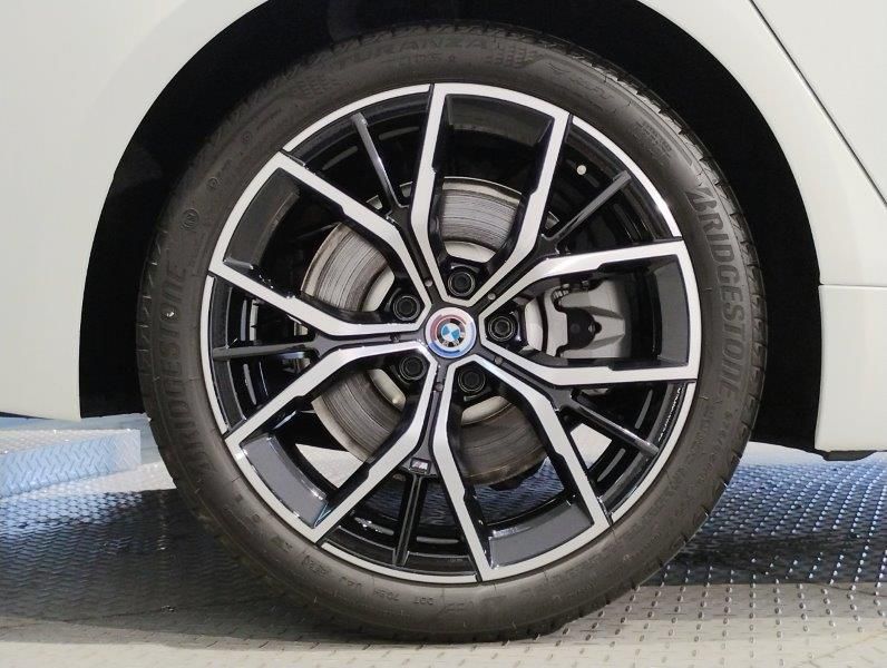 520i Sedan RHD