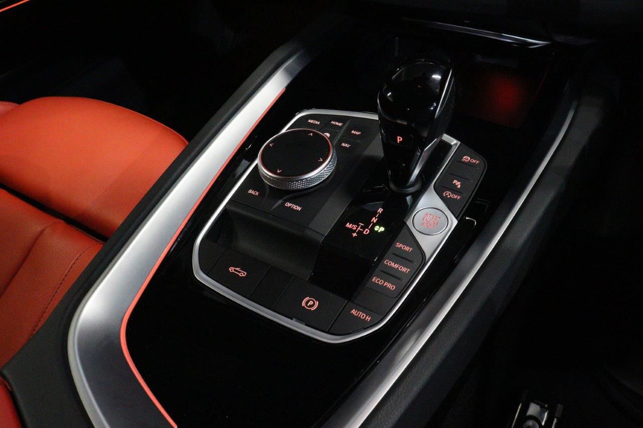 G29 z4 sDrive20i RHD