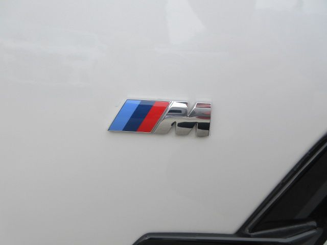 G26 i4 eDrive40 RHD