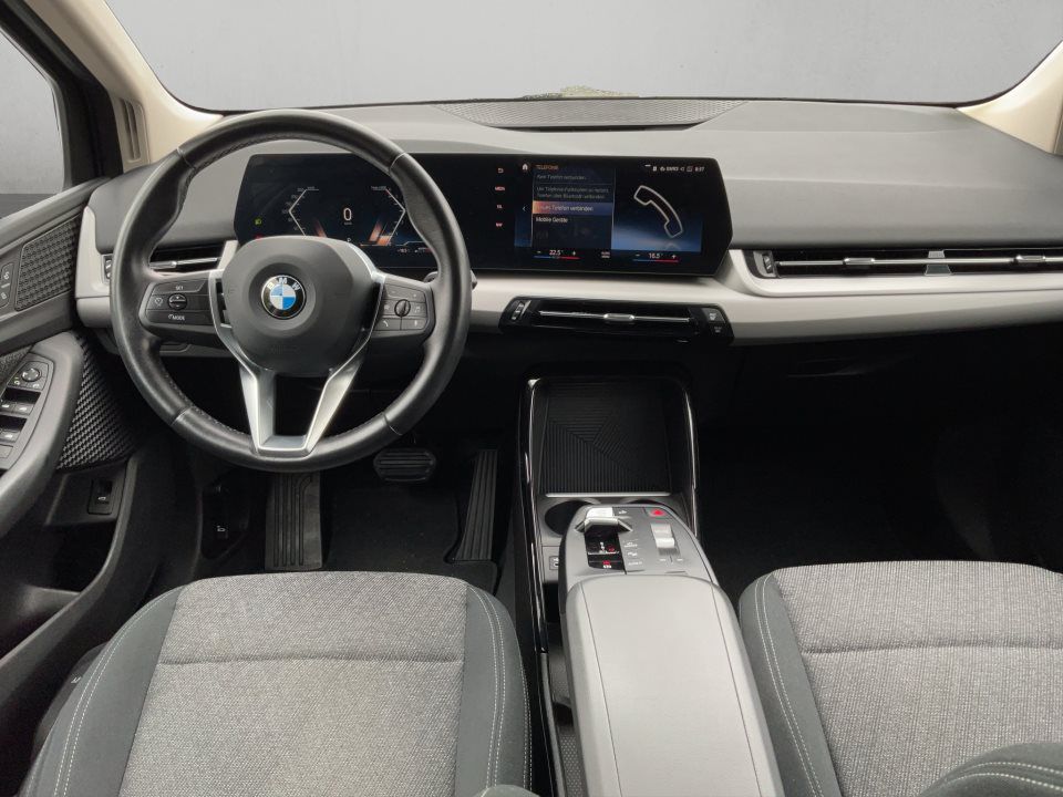 BMW 218