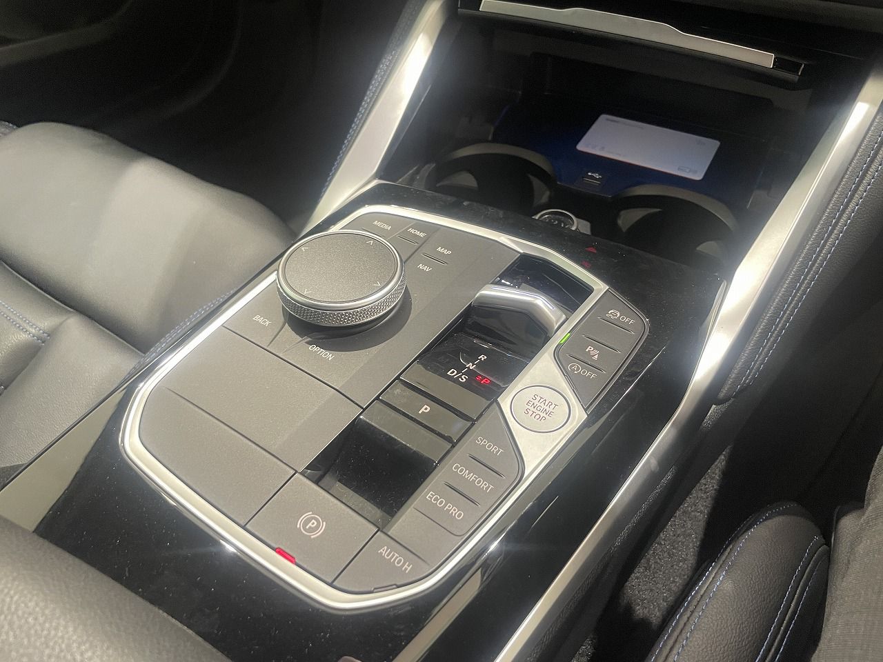 G42 220i Coupe