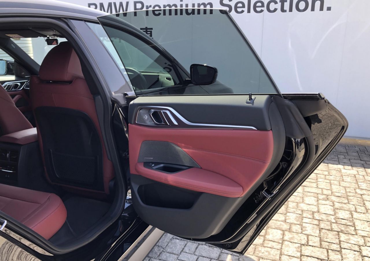 G26 i4 eDrive40 RHD