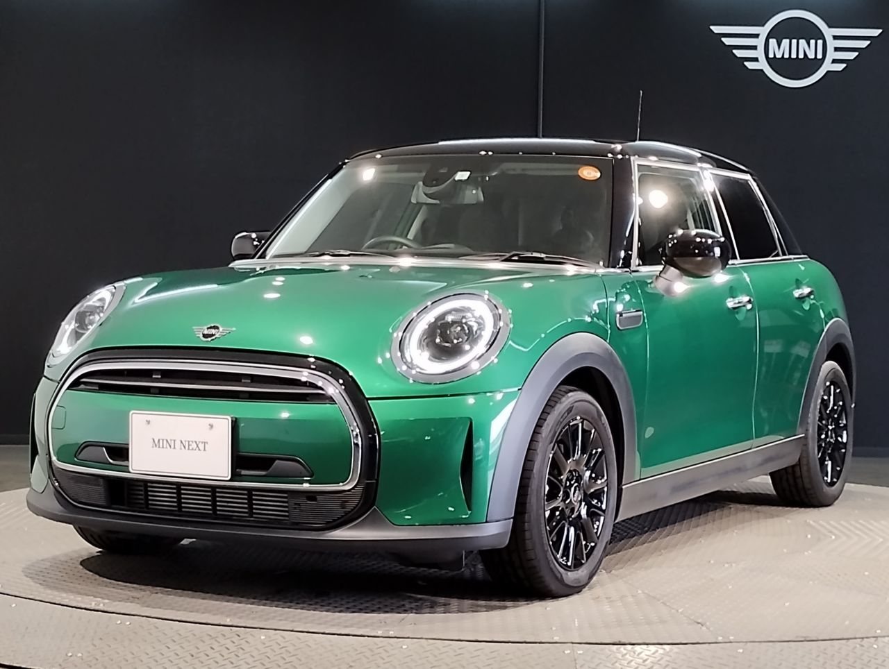MINI COOPER D 5 DOOR.
